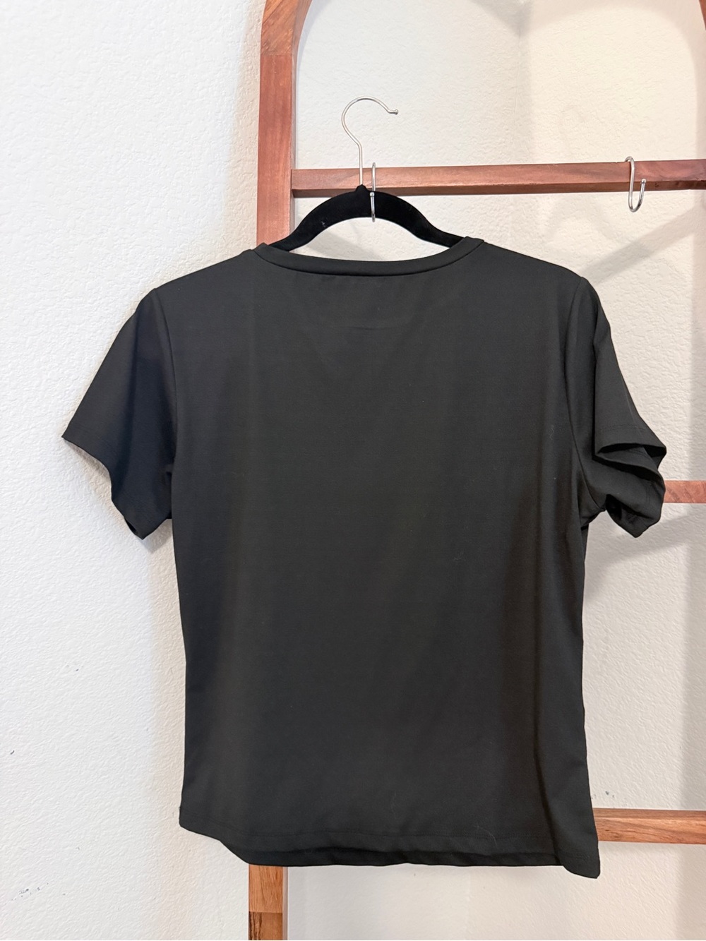 Automet Crew Neck Tees Women XL Black Blue Green Excellent Set of 2 Activewear - Picture 5 of 8